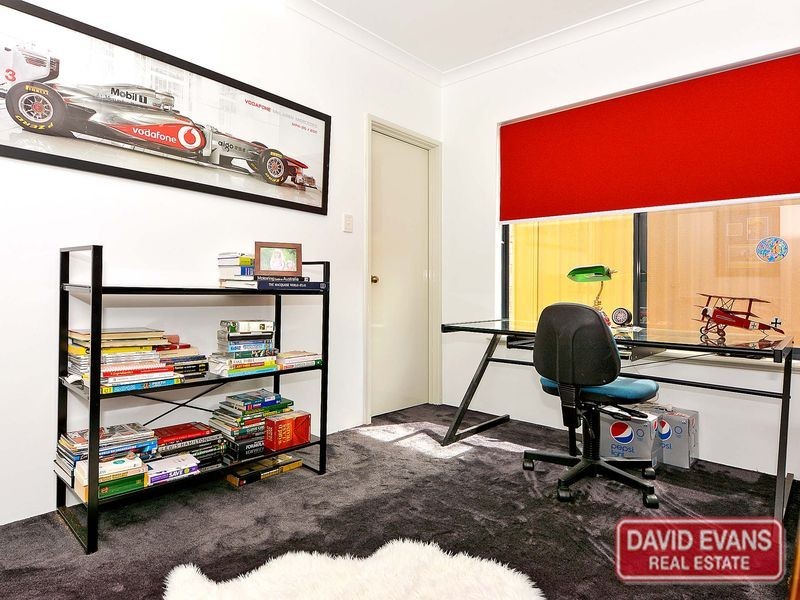 21 Brightlands Circuit, Carramar WA 6031