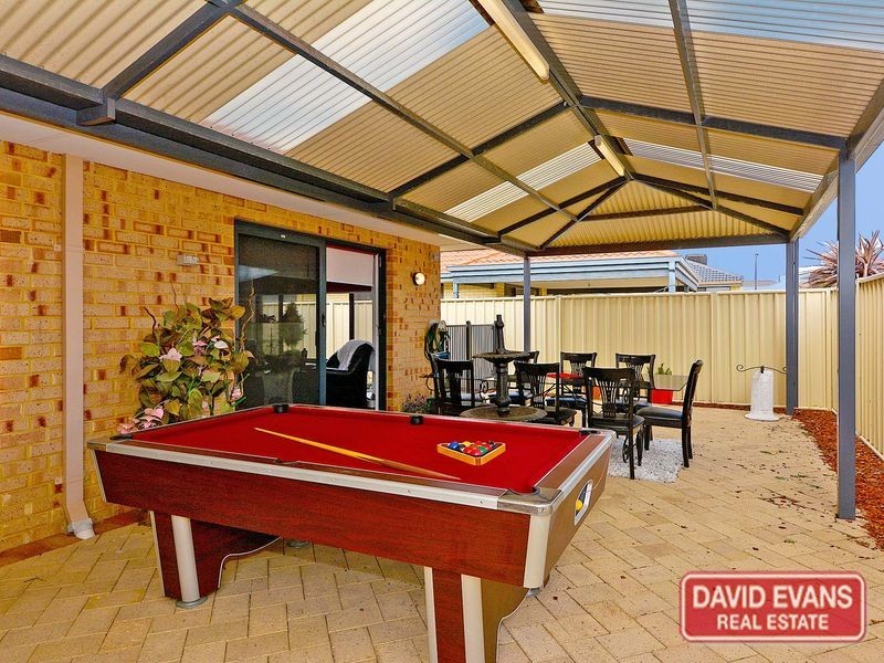 21 Brightlands Circuit, Carramar WA 6031