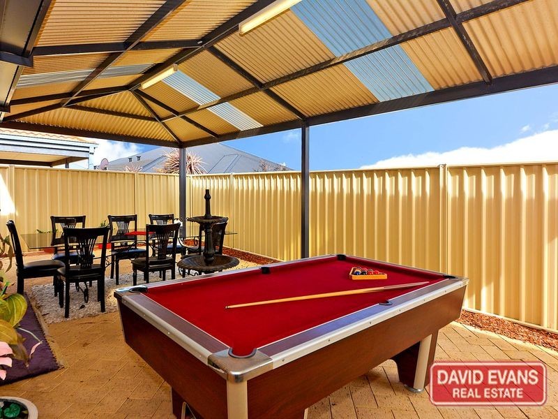 21 Brightlands Circuit, Carramar WA 6031