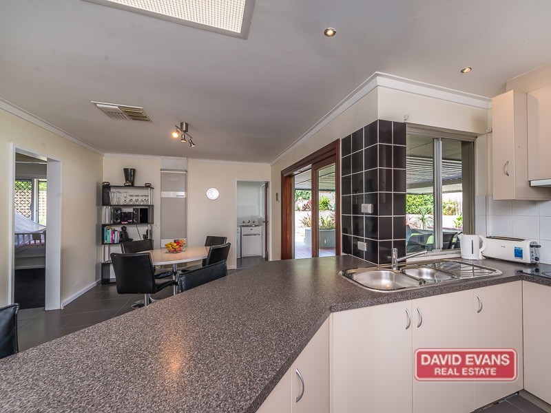 82 Civic Drive, Wanneroo WA 6065