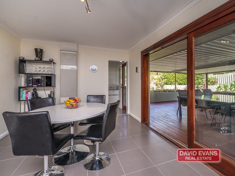 82 Civic Drive, Wanneroo WA 6065