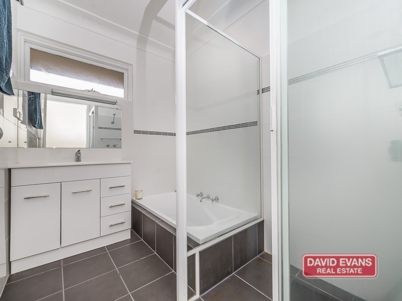 82 Civic Drive, Wanneroo WA 6065