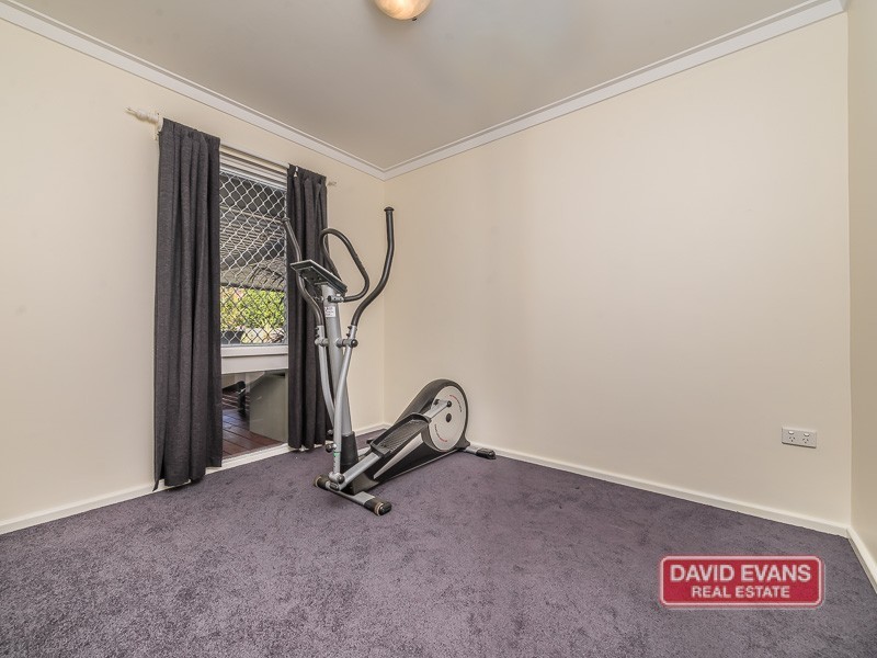 82 Civic Drive, Wanneroo WA 6065