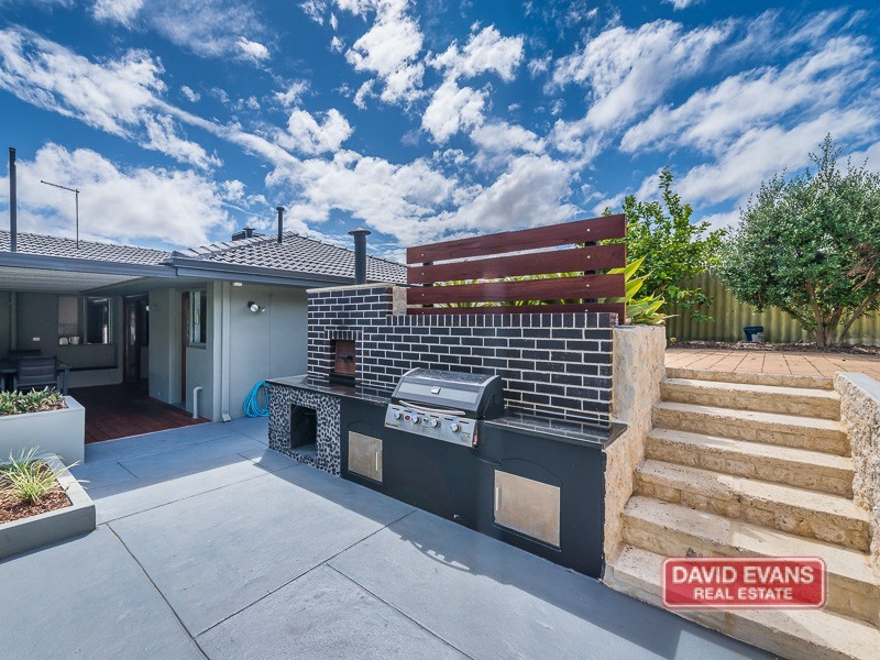 82 Civic Drive, Wanneroo WA 6065