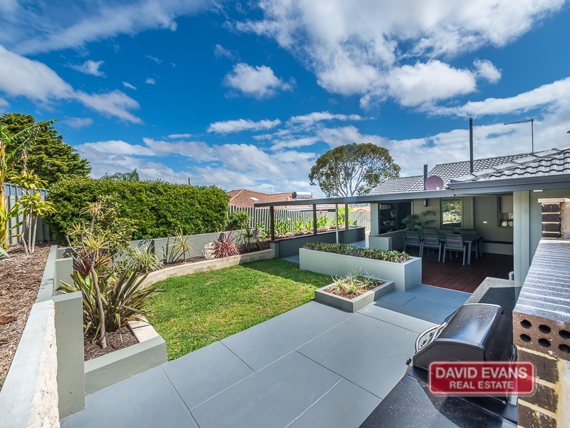 82 Civic Drive, Wanneroo WA 6065