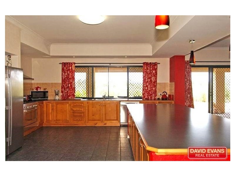 35 Fairway Court, Woodridge WA 6041