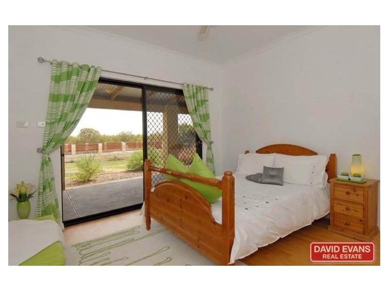 35 Fairway Court, Woodridge WA 6041