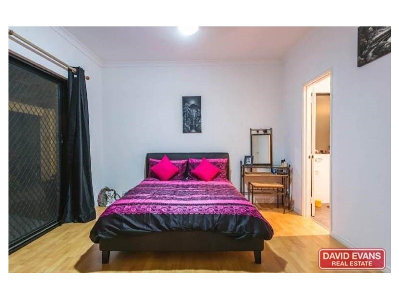 35 Fairway Court, Woodridge WA 6041