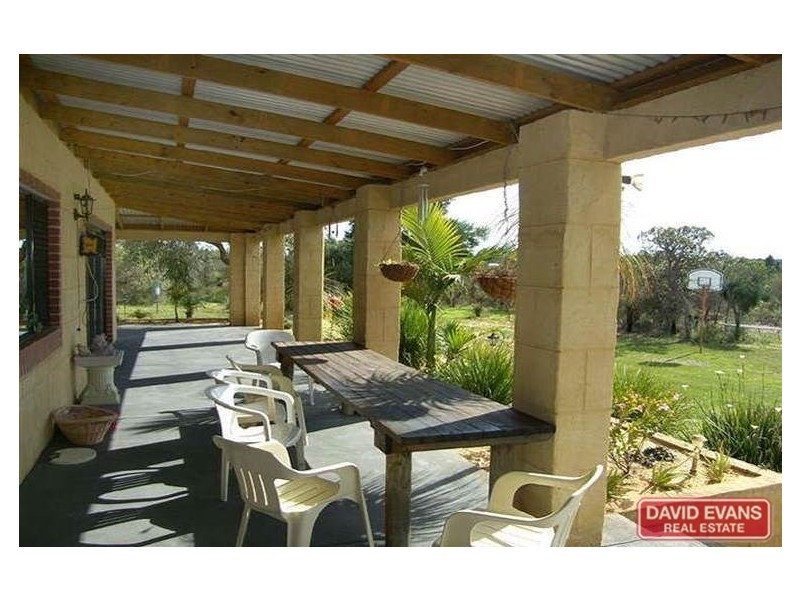 35 Fairway Court, Woodridge WA 6041