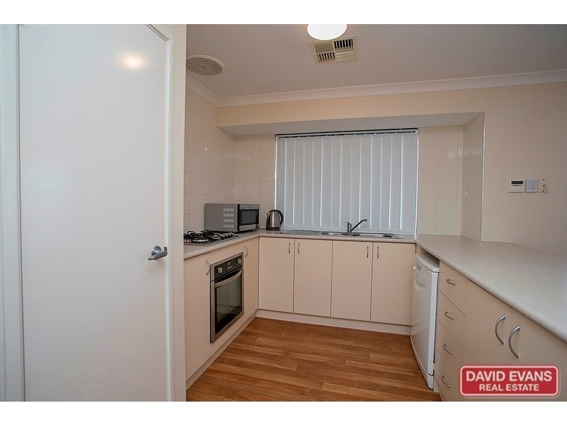 12 Stockholm Road, Wanneroo WA 6065