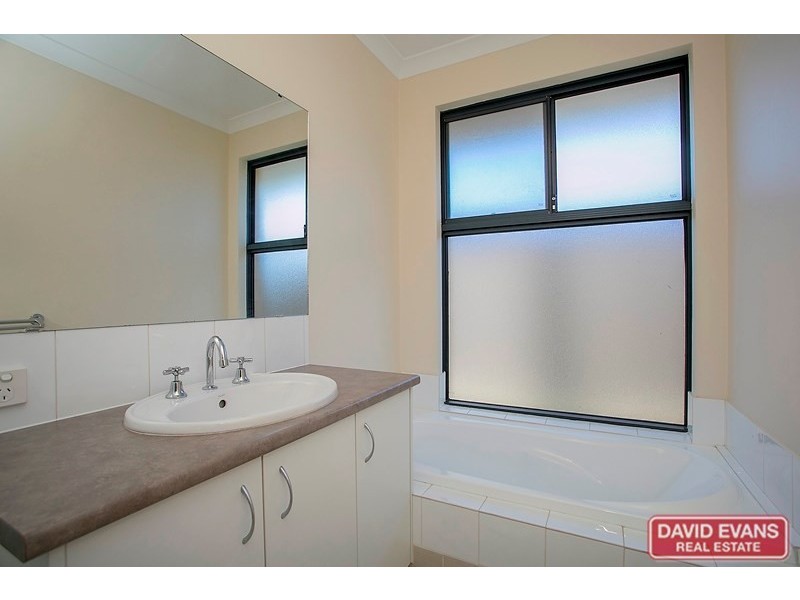 12 Stockholm Road, Wanneroo WA 6065