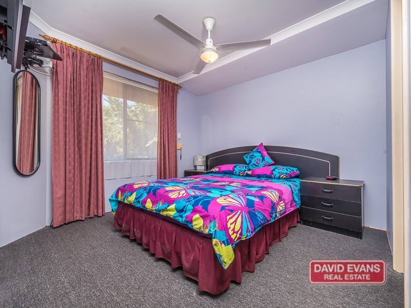 50 Elliot Road, Hocking WA 6065