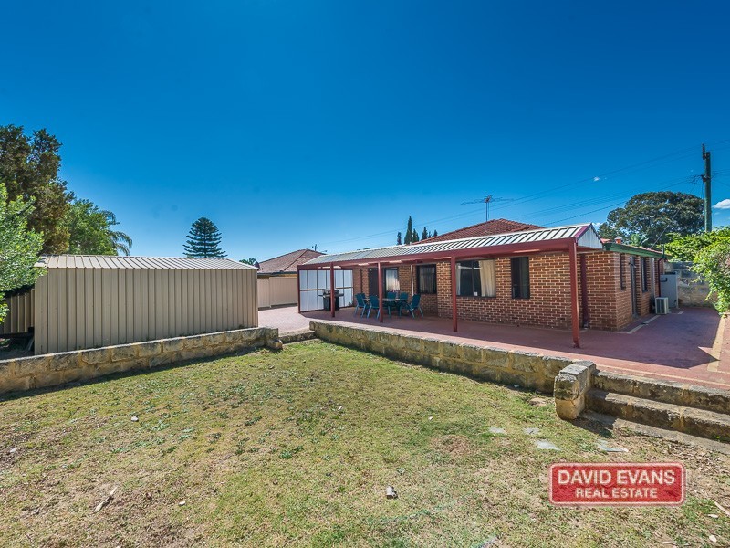 50 Elliot Road, Hocking WA 6065