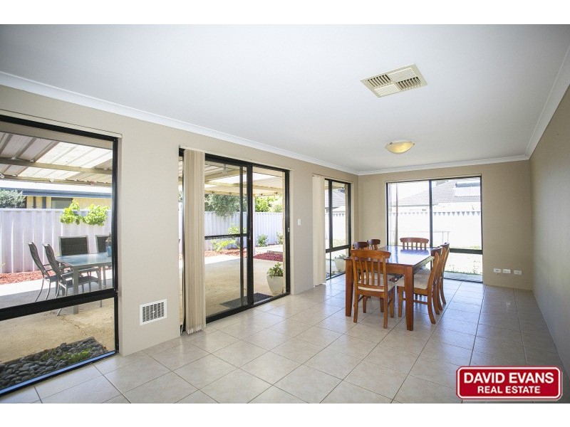 38 Alpina Promenade, Banksia Grove WA 6031