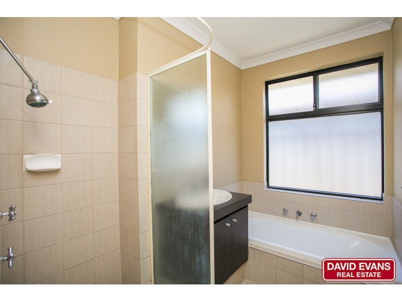 38 Alpina Promenade, Banksia Grove WA 6031