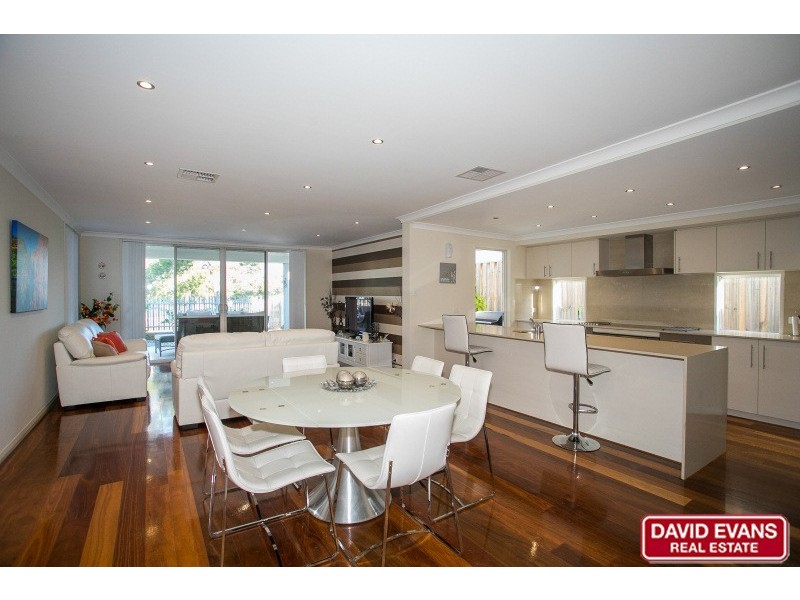 4 Sunny Close, Yanchep WA 6035