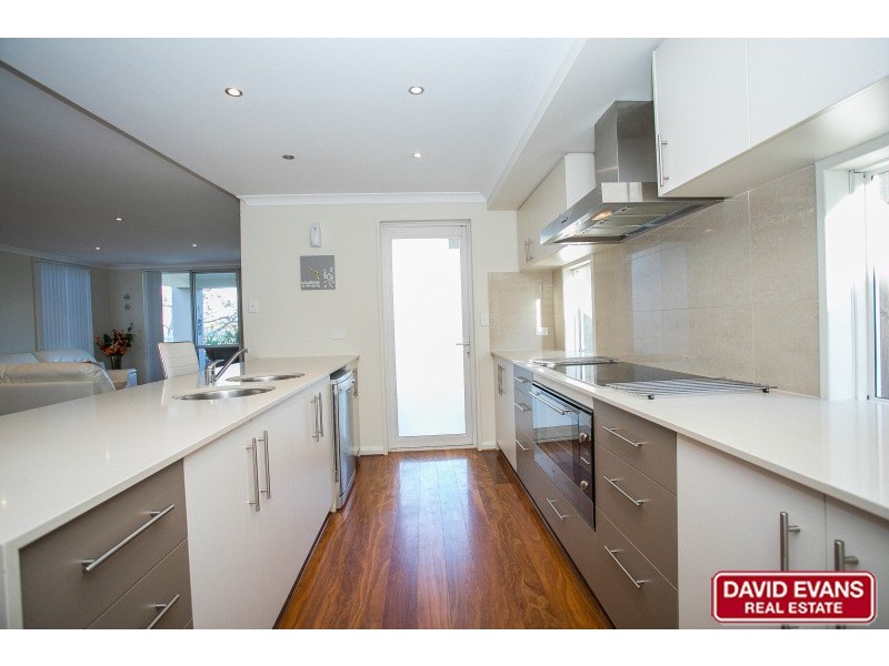 4 Sunny Close, Yanchep WA 6035