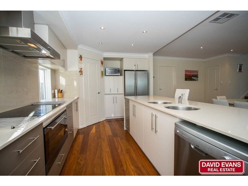 4 Sunny Close, Yanchep WA 6035