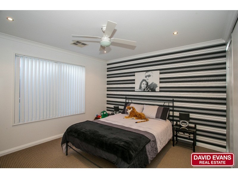 4 Sunny Close, Yanchep WA 6035