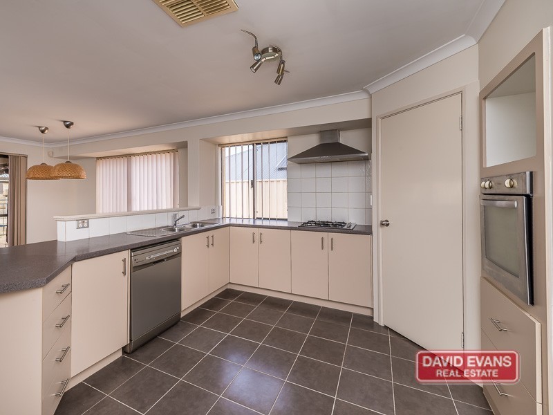 12 Fennell Rise, Darch WA 6065