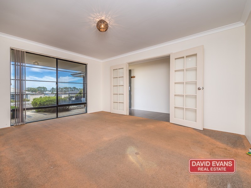 12 Fennell Rise, Darch WA 6065