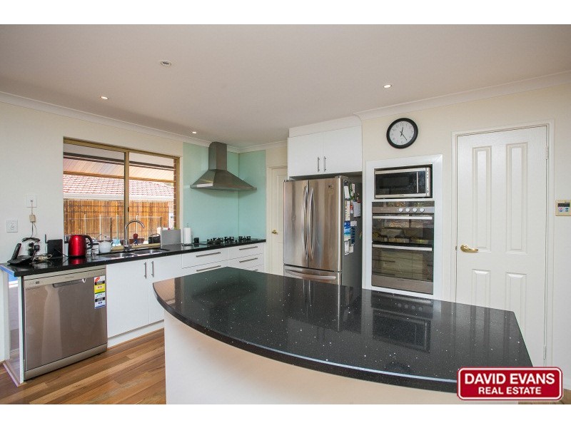 9 Shackleton Avenue, Hillarys WA 6025