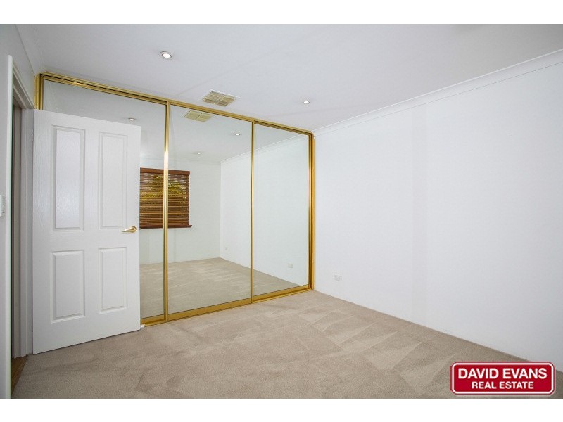 9 Shackleton Avenue, Hillarys WA 6025