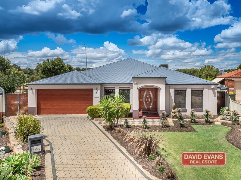 5 Vasse Court, Wanneroo WA 6065