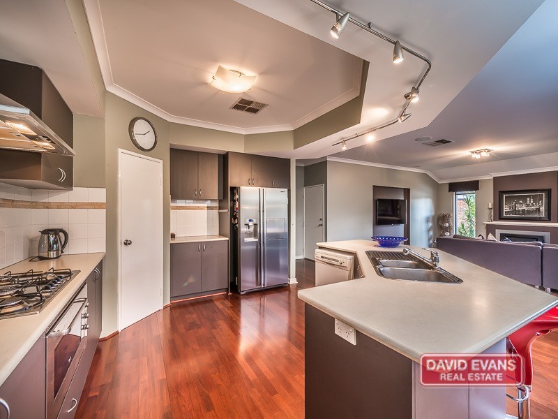 5 Vasse Court, Wanneroo WA 6065