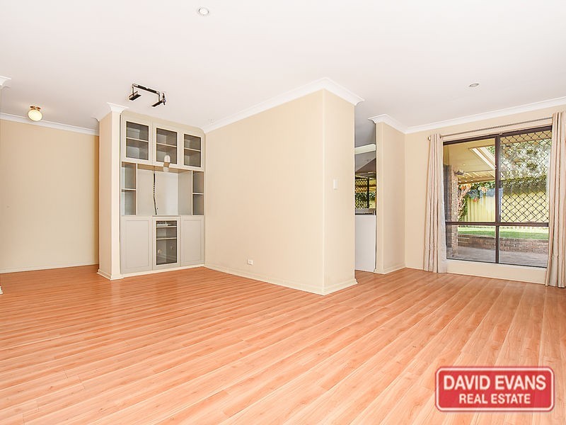 20 Dandaloo Crescent, Wanneroo WA 6065