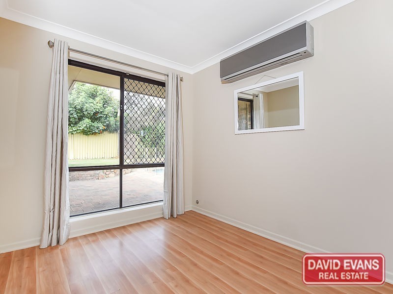 20 Dandaloo Crescent, Wanneroo WA 6065