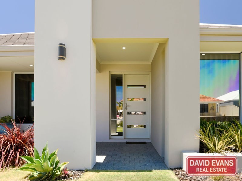 10 Dietes View, Sinagra WA 6065