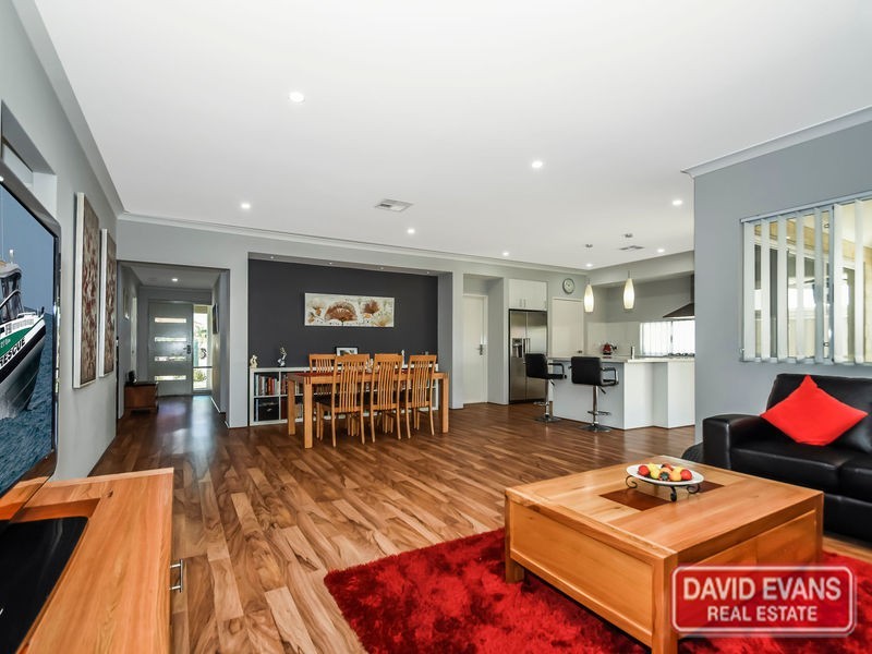 10 Dietes View, Sinagra WA 6065