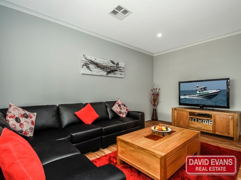 10 Dietes View, Sinagra WA 6065