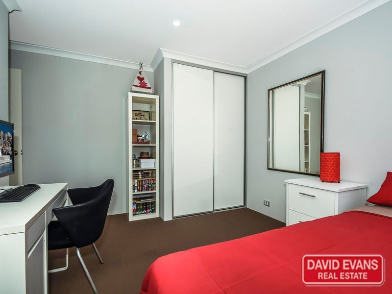 10 Dietes View, Sinagra WA 6065