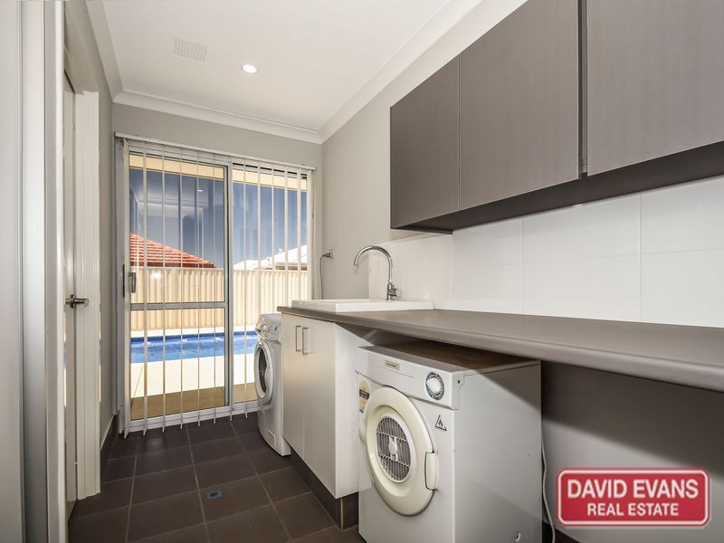 10 Dietes View, Sinagra WA 6065