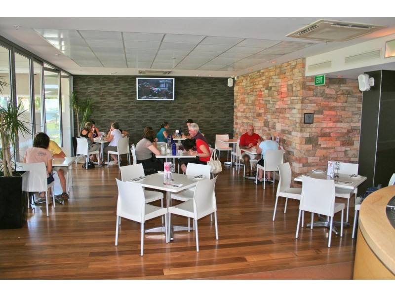 1/10 Oceanside Promenade, Mullaloo WA 6027