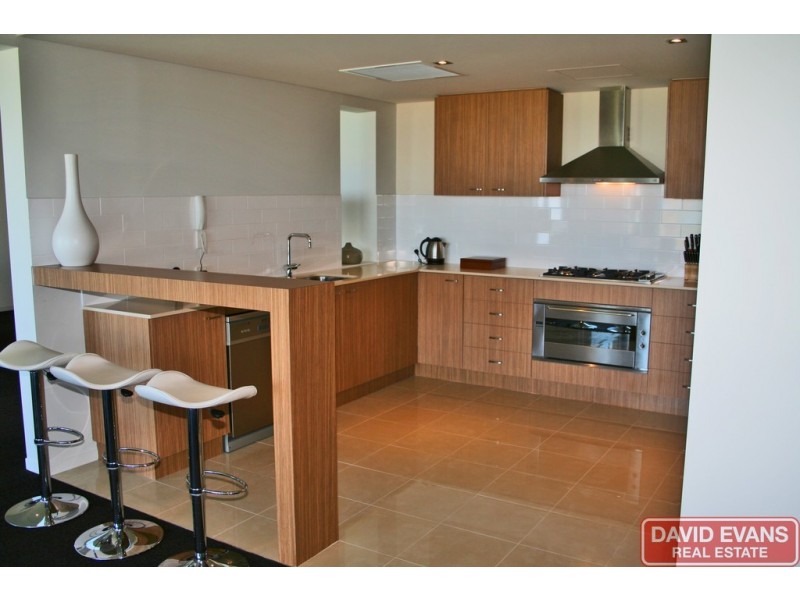 2/10 Oceanside Promenade, Mullaloo WA 6027