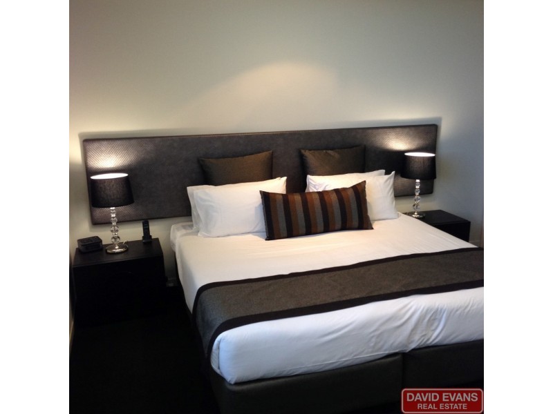 2/10 Oceanside Promenade, Mullaloo WA 6027