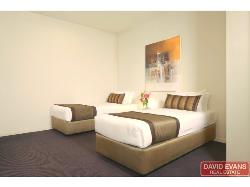 2/10 Oceanside Promenade, Mullaloo WA 6027