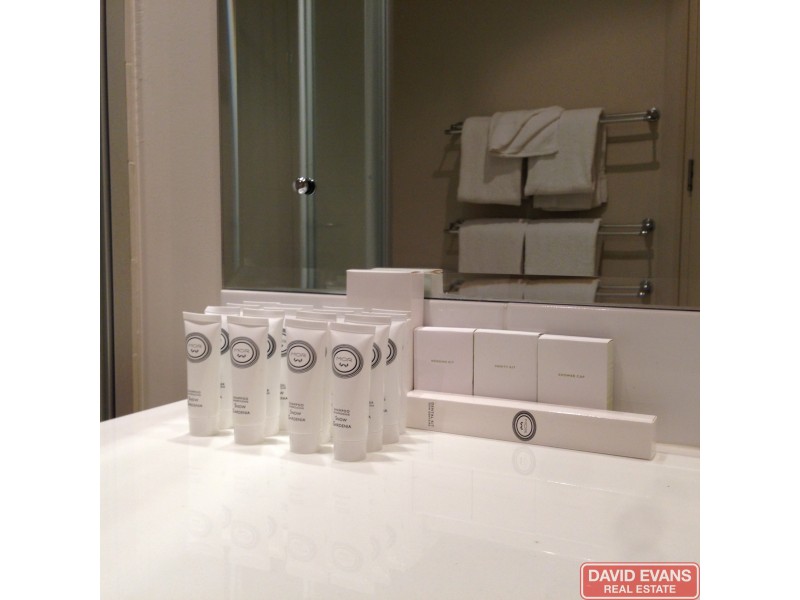 2/10 Oceanside Promenade, Mullaloo WA 6027