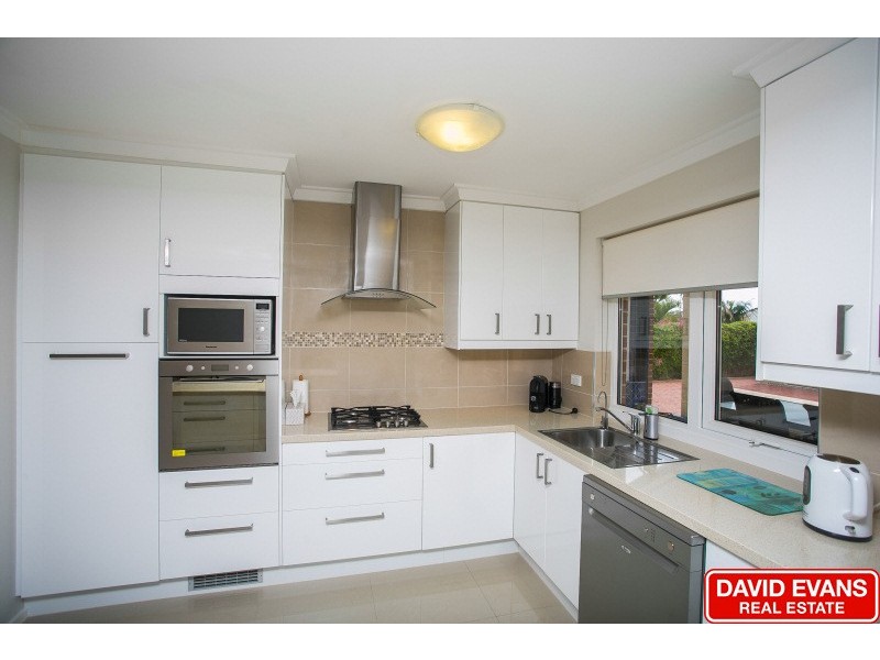 11 Wardong Place, Wanneroo WA 6065