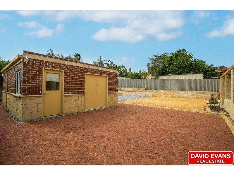 11 Wardong Place, Wanneroo WA 6065