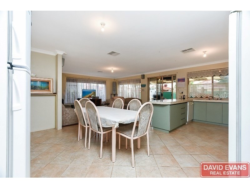 16 Ludlow Mews, Ballajura WA 6066