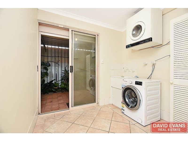 16 Ludlow Mews, Ballajura WA 6066