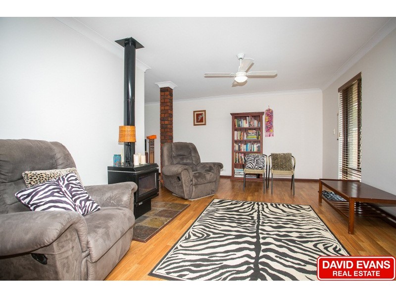 7 Frederick Street, Wanneroo WA 6065