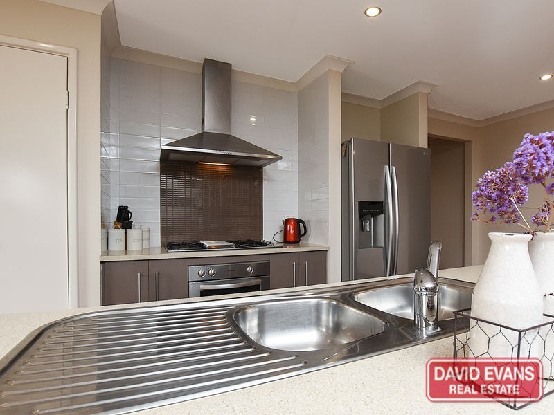 32 Beelara Way, Wanneroo WA 6065