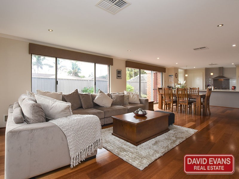 32 Beelara Way, Wanneroo WA 6065