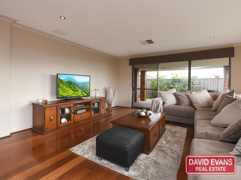 32 Beelara Way, Wanneroo WA 6065