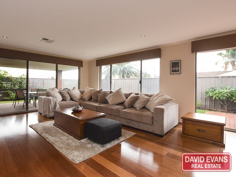 32 Beelara Way, Wanneroo WA 6065